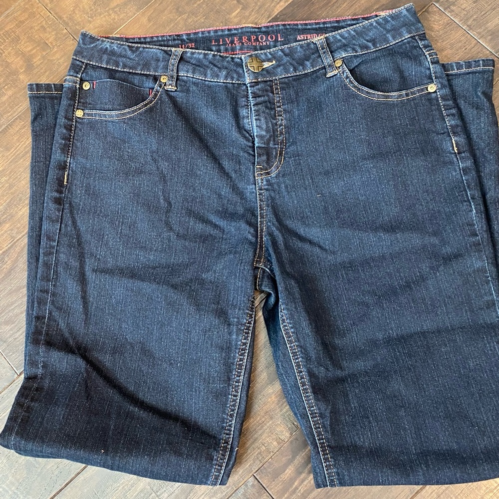 Liverpool Jeans dark wash  Astrid Crop Jeans